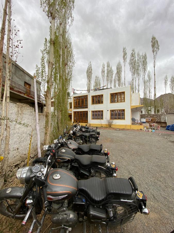 Albergue Happy Drifters Leh Exterior foto