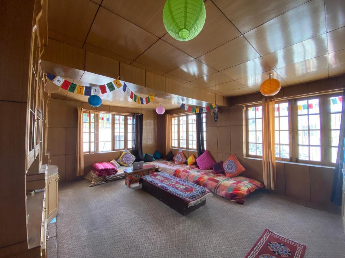 Albergue Happy Drifters Leh Exterior foto